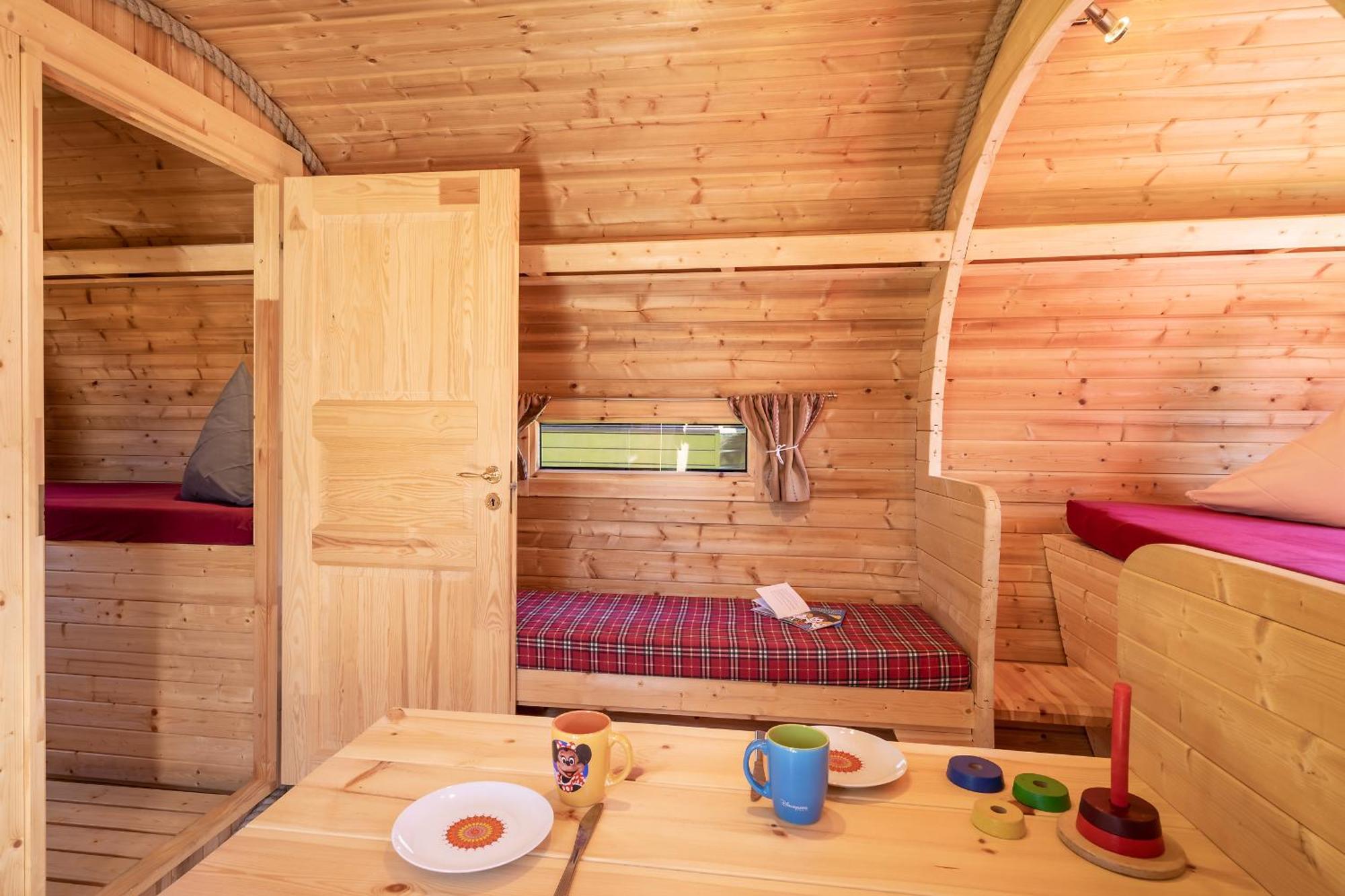 Camping Lazy Rancho - Eiger - Moench - Jungfrau - אינטרלאקן מראה חיצוני תמונה