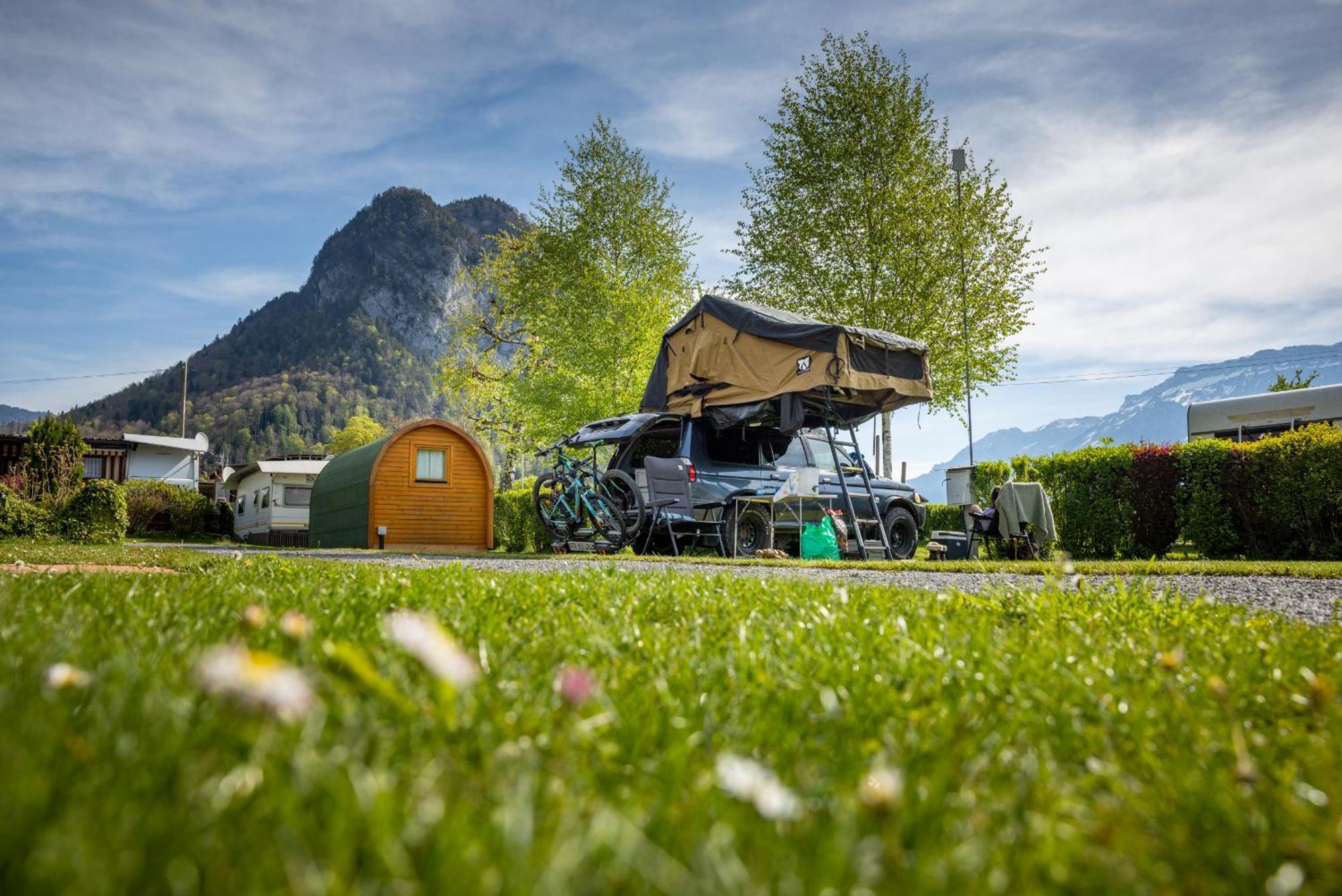 Camping Lazy Rancho - Eiger - Moench - Jungfrau - אינטרלאקן מראה חיצוני תמונה